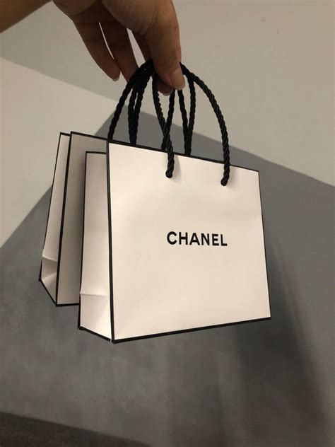 chanel paper bag 2020|large zipped shopping bag Chanel.